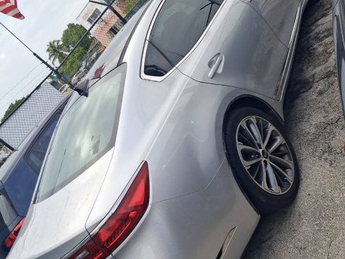Used 2017 Kia Cadenza Technology FWD image 4