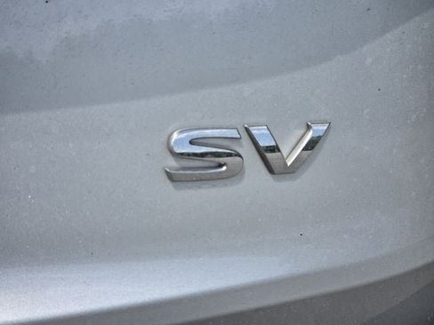 Used 2023 Nissan Rogue SV FWD image 32