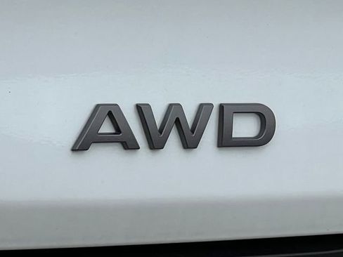 New 2025 Nissan Murano SL AWD/4WD image 8