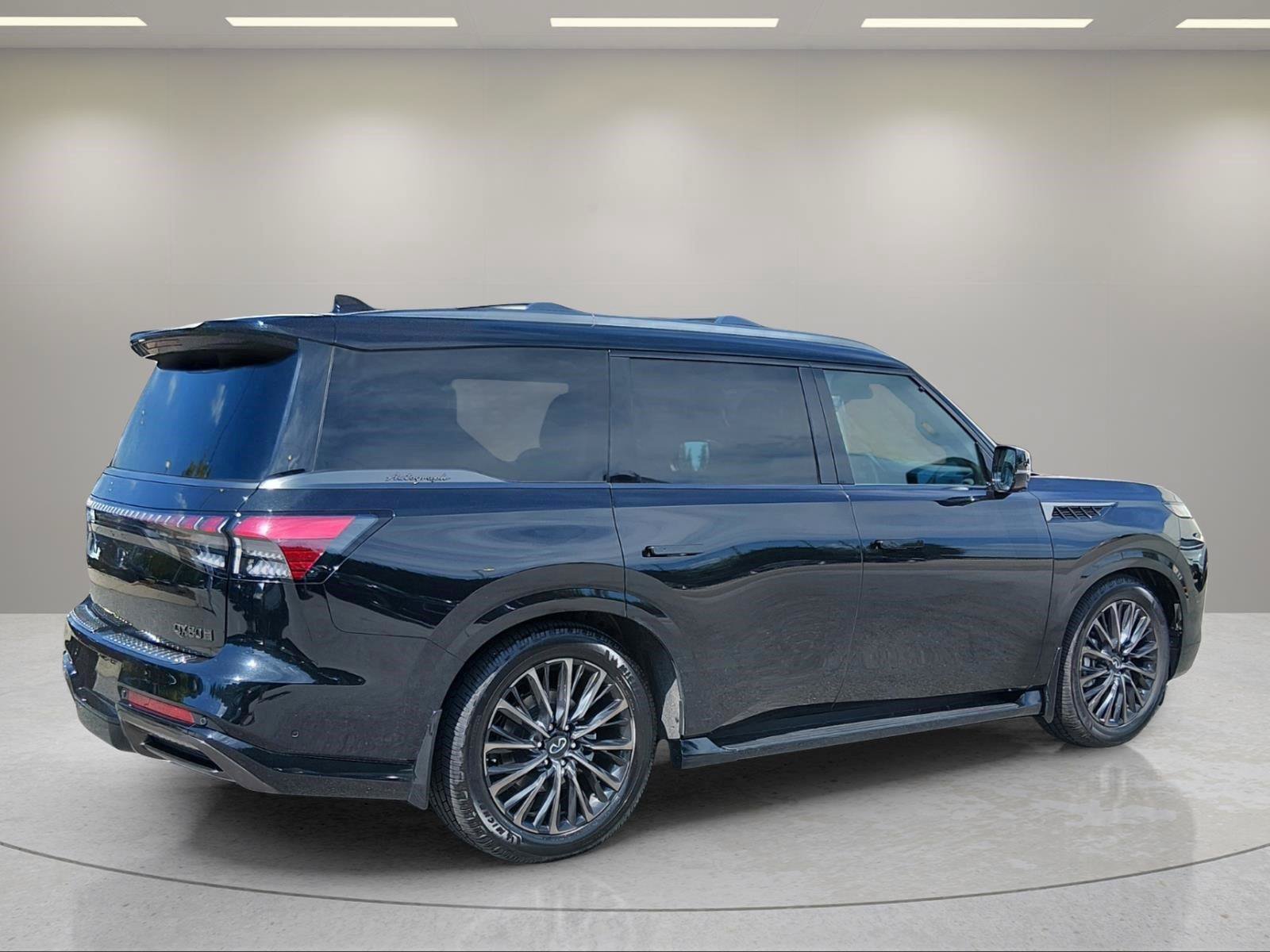 Used 2025 INFINITI QX80 Autograph w/ Autograph Exterior Package AWD/4WD image 4