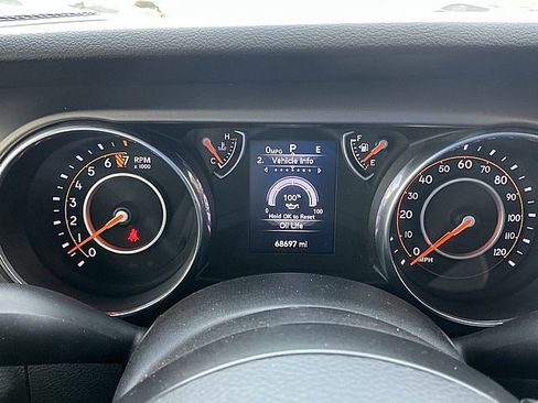 Used 2018 Jeep Wrangler Unlimited Sport image 21