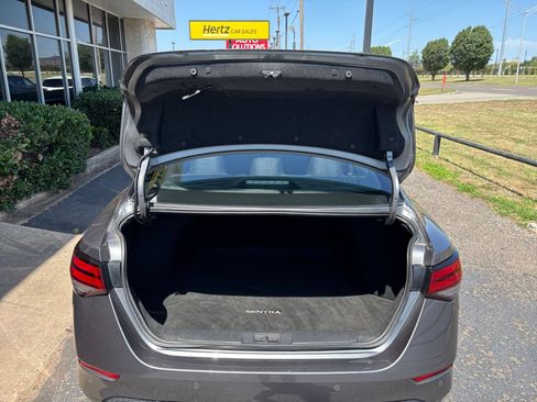 Used 2025 Nissan Sentra SV FWD image 29