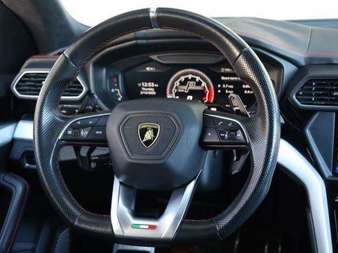 Used 2019 Lamborghini Urus AWD/4WD image 27