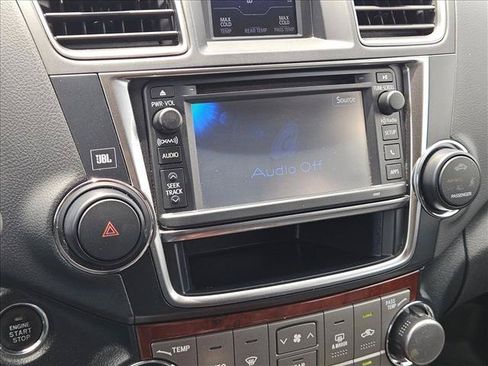 Used 2013 Toyota Highlander Limited FWD image 10