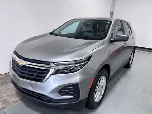 Used 2024 Chevrolet Equinox LS w/ LS Convenience Package AWD/4WD image 1