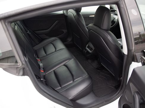 Used 2021 Tesla Model 3 Standard Range Plus image 21