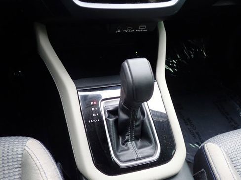 Certified 2025 Subaru Forester Premium image 20