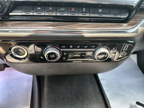 Used 2023 GMC Sierra 1500 Elevation AWD/4WD image 17