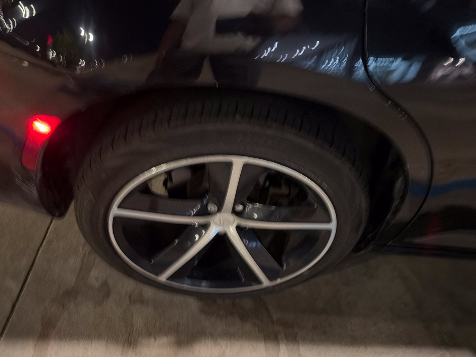Used 2018 Chrysler 300 Touring L RWD image 15