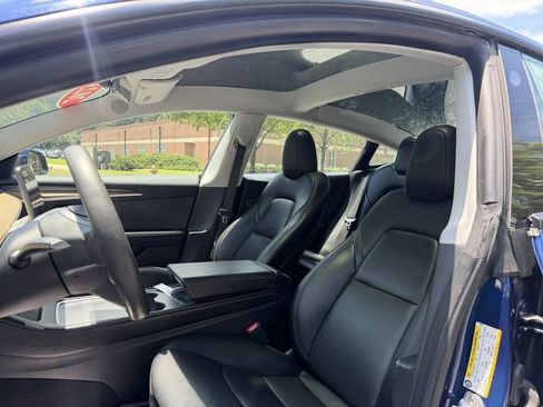 Used 2023 Tesla Model 3 Standard Range RWD image 5