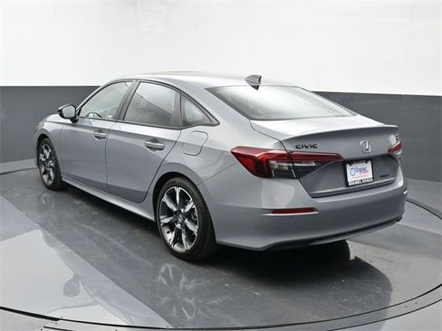 Used 2026 Honda Civic Sport Touring image 3