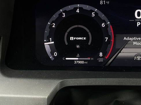 Used 2025 Toyota Tacoma TRD Off-Road image 38