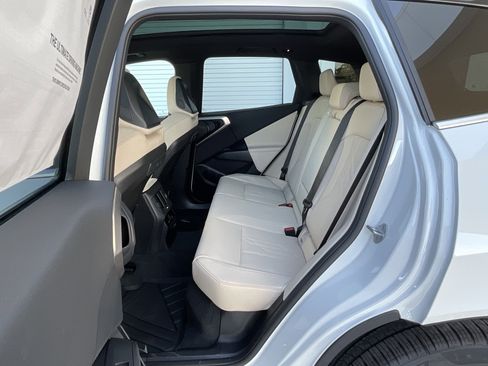 New 2025 BMW X3 xDrive30i w/ Convenience Package image 25