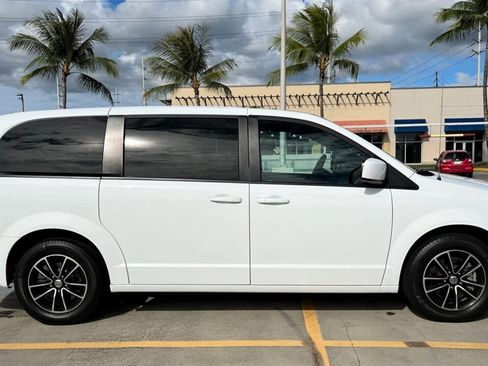 Used 2019 Dodge Grand Caravan GT FWD image 6