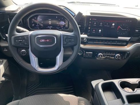 Used 2026 GMC Sierra 1500 Elevation AWD/4WD image 7