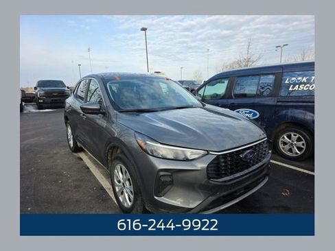 Used 2023 Ford Escape Active w/ Tech Pack #2 AWD/4WD image 1