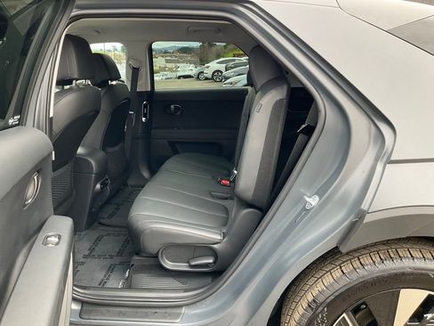 Used 2025 Hyundai Ioniq 5 SEL image 8