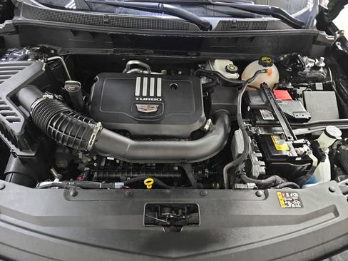 Used 2025 Cadillac XT6 Luxury image 34