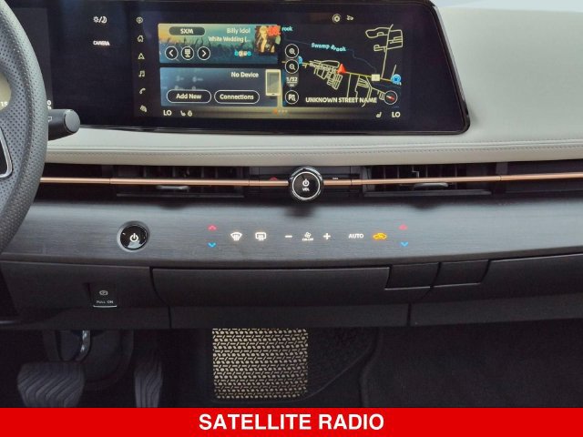 Used 2024 Nissan Ariya AWD image 31