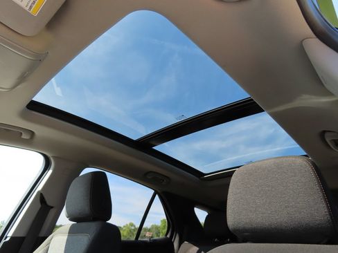 Used 2022 Chevrolet Equinox LT AWD/4WD image 5