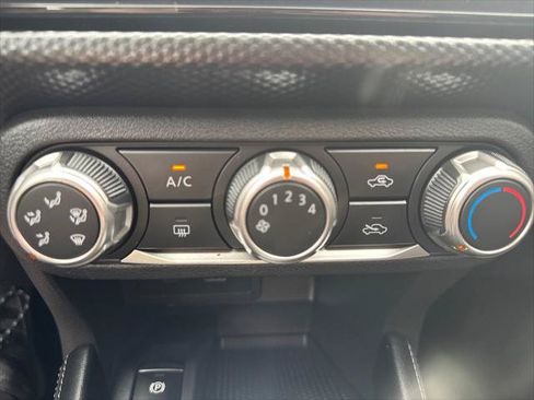 Used 2024 Nissan Kicks SV FWD image 19