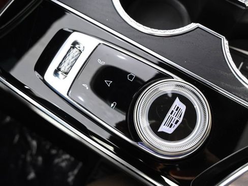 New 2025 Cadillac Lyriq Sport w/ Nappa Leather Package AWD/4WD image 33