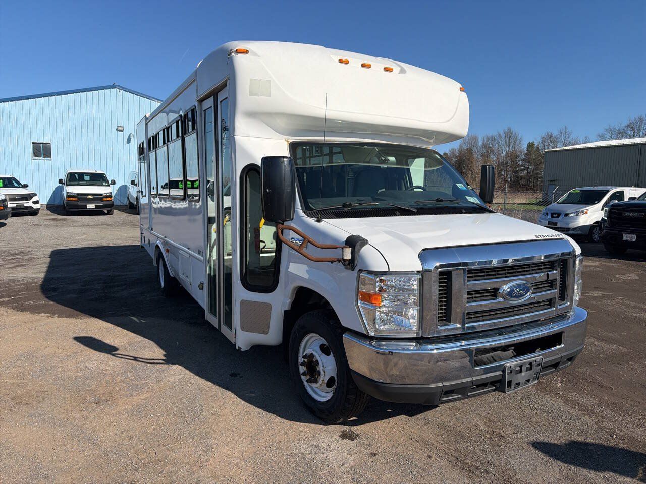 Used 2019 Ford E-450 and Econoline 450 Super Duty w/ Shuttle Bus Prep Package RWD image 2