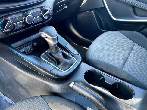 Used 2020 Kia Soul LX FWD image 19