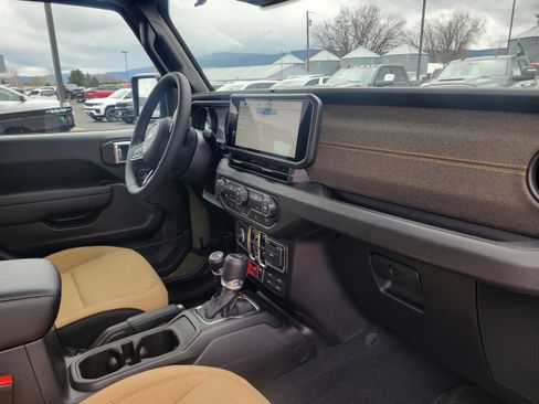 New 2026 Jeep Gladiator Sport image 21