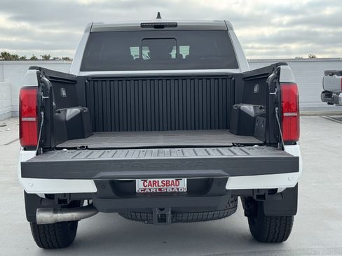 New 2026 Toyota Tacoma TRD Off-Road AWD/4WD image 9
