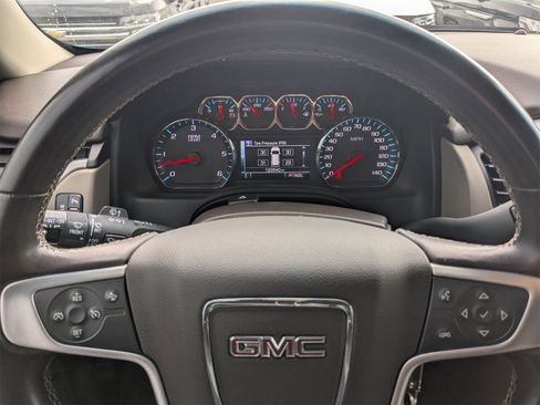 Used 2020 GMC Yukon XL SLT w/ HD Trailering Package image 30