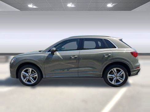 Used 2021 Audi Q3 2.0T Premium Plus AWD/4WD image 2