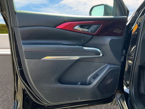 Used 2024 Chevrolet Traverse Z71 w/ LPO, Floor Liner Package image 12