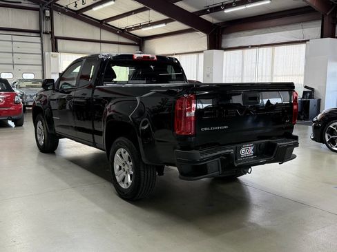 Used 2022 Chevrolet Colorado LT w/ Fleet Safety Package image 2