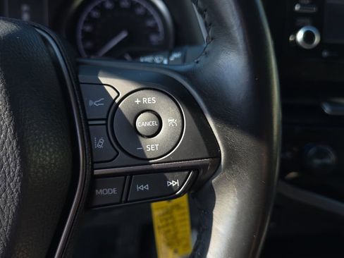 Used 2023 Toyota Camry SE image 22