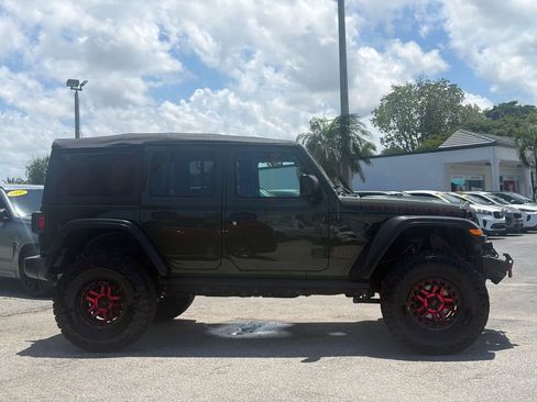 Used 2023 Jeep Wrangler Unlimited Rubicon w/ Cold Weather Group AWD/4WD image 7