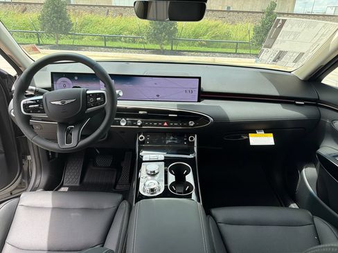 New 2026 Genesis GV70 2.5T AWD/4WD image 12