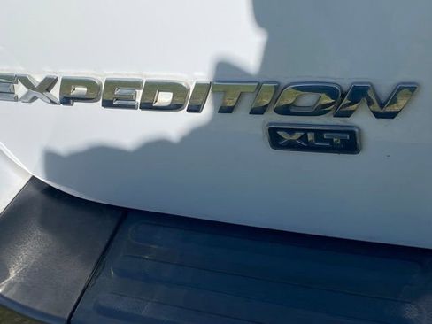 Used 2006 Ford Expedition XLT image 18