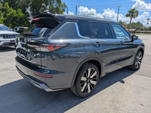 New 2026 Mitsubishi Outlander SEL FWD image 4