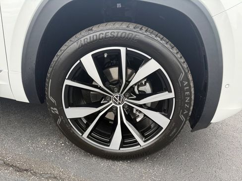 New 2026 Volkswagen Atlas SEL Premium R-Line AWD/4WD image 25