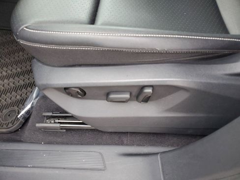 Used 2021 Volkswagen Atlas SE image 20