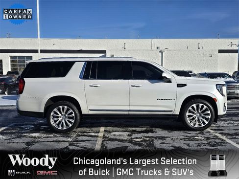 Used 2022 GMC Yukon XL Denali image 9