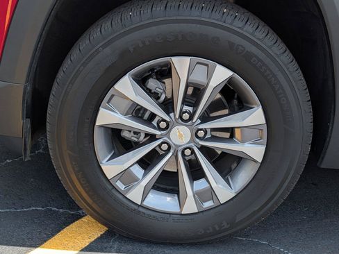 Used 2026 Chevrolet Equinox LT w/ Convenience Package II FWD image 11