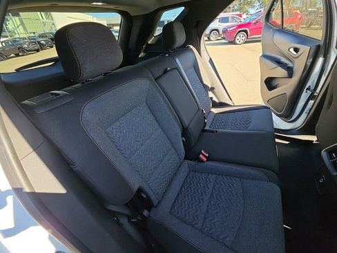 Used 2023 Chevrolet Equinox LT image 27