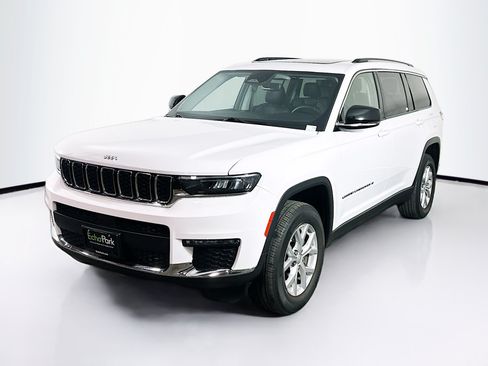 Used 2023 Jeep Grand Cherokee L Limited AWD/4WD image 3