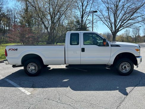 Used 2013 Ford F250 XL w/ PWR Equipment Group image 4