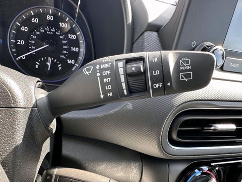 Used 2023 Hyundai Kona SE AWD/4WD image 20