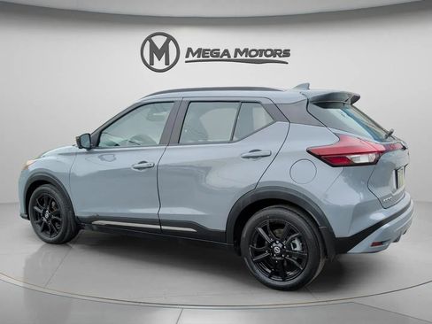 Used 2021 Nissan Kicks SR FWD image 4
