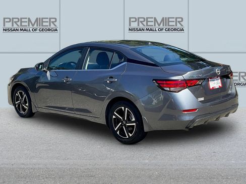 Certified 2025 Nissan Sentra SV w/ Lighting Package FWD image 5