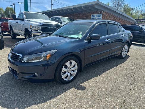 Used 2010 Honda Accord EX-L image 4
